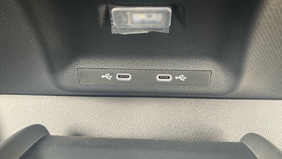 CUPRA Tavascan 210kW V1 77kWh 5dr Auto Electric Estate - Image 40