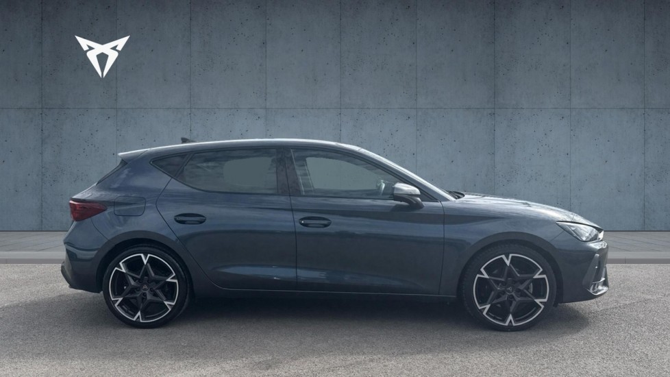 CUPRA Leon 1.5 eTSI 150 V2 5dr DSG Petrol Hatchback - Image 4
