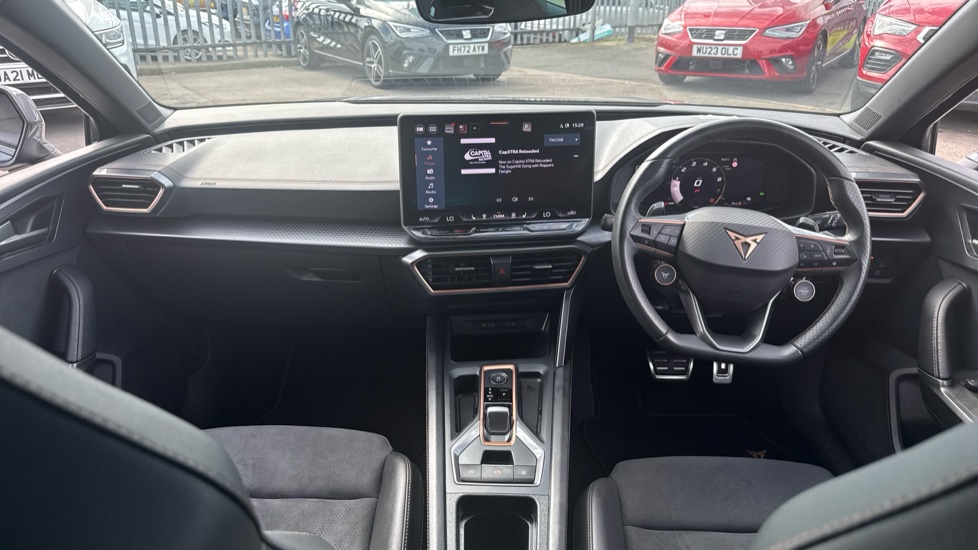 CUPRA Leon 1.5 eTSI 150 V2 5dr DSG Petrol Hatchback - Image 9
