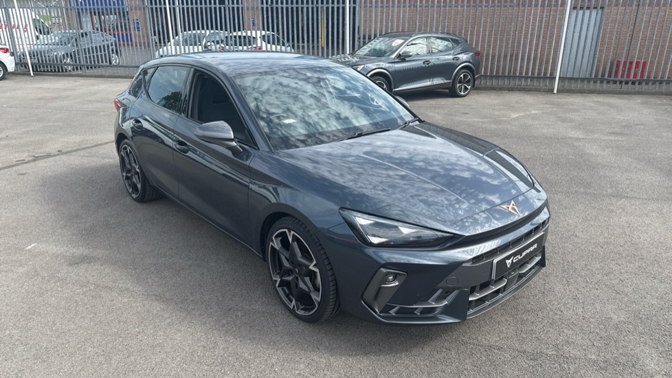 CUPRA Leon 1.5 eTSI 150 V2 5dr DSG Petrol Hatchback - Image 24