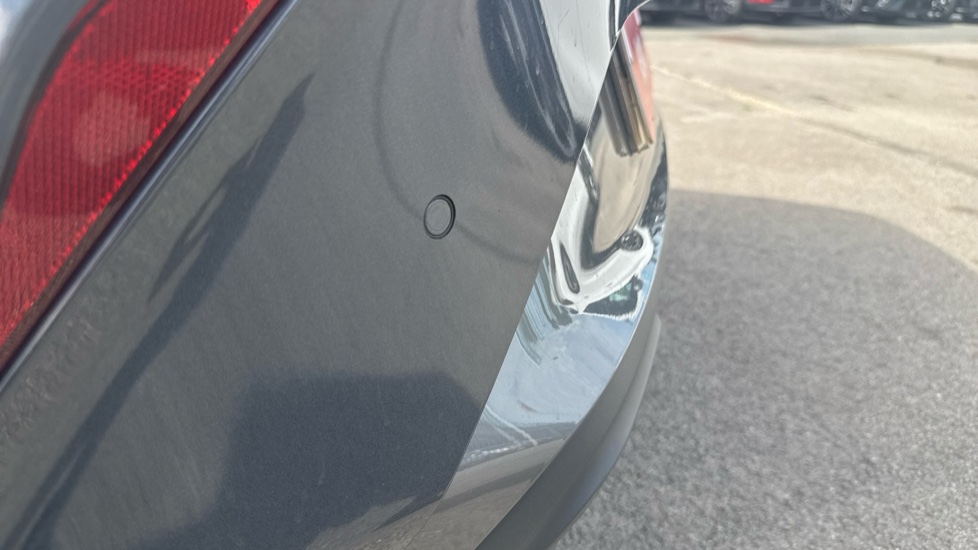 CUPRA Leon 1.5 eTSI 150 V2 5dr DSG Petrol Hatchback - Image 35