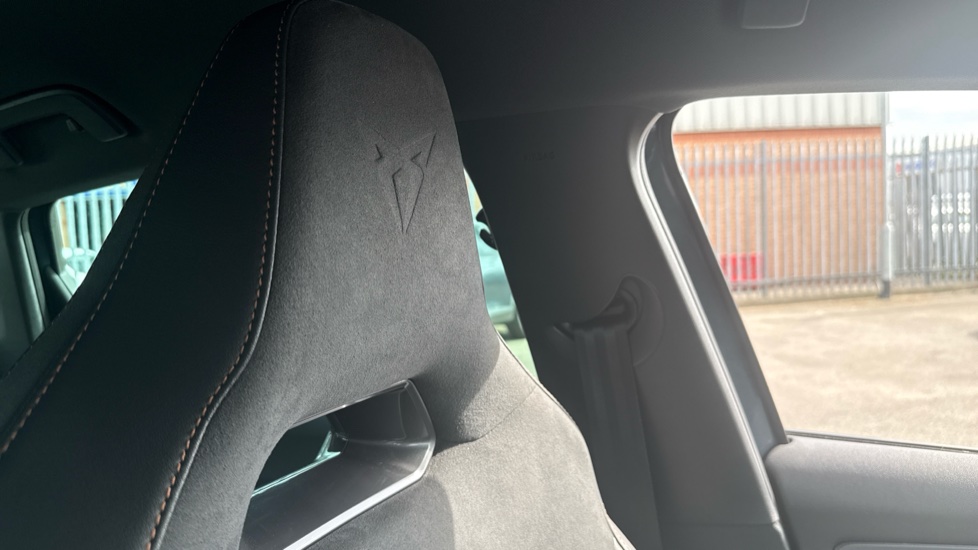 CUPRA Leon 1.5 eTSI 150 V2 5dr DSG Petrol Hatchback - Image 44