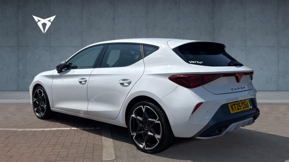 CUPRA Leon 1.5 eTSI 150 V2 5dr DSG Petrol Hatchback - Image 3