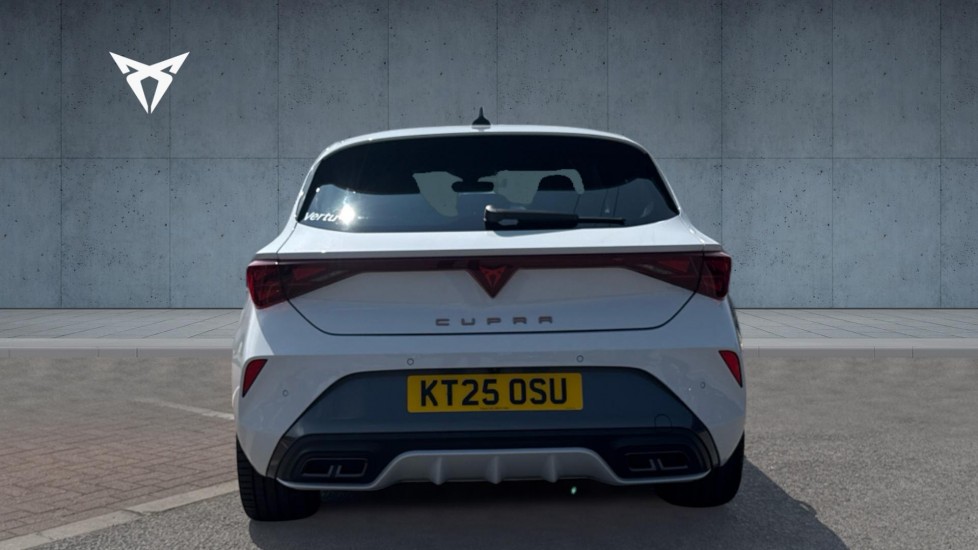 CUPRA Leon 1.5 eTSI 150 V2 5dr DSG Petrol Hatchback - Image 8