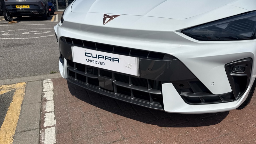 CUPRA Leon 1.5 eTSI 150 V2 5dr DSG Petrol Hatchback - Image 35
