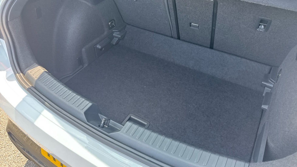 CUPRA Leon 1.5 eTSI 150 V2 5dr DSG Petrol Hatchback - Image 37