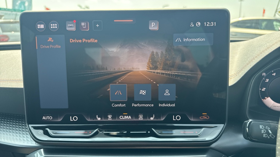 CUPRA Leon 1.5 eTSI 150 V2 5dr DSG Petrol Hatchback - Image 63