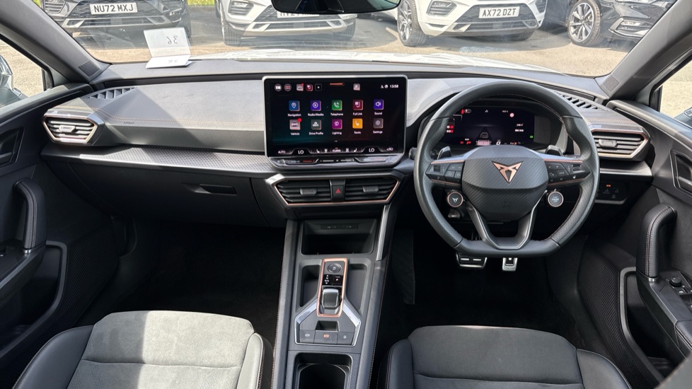 CUPRA Leon 1.5 eTSI 150 V2 5dr DSG Petrol Hatchback - Image 9