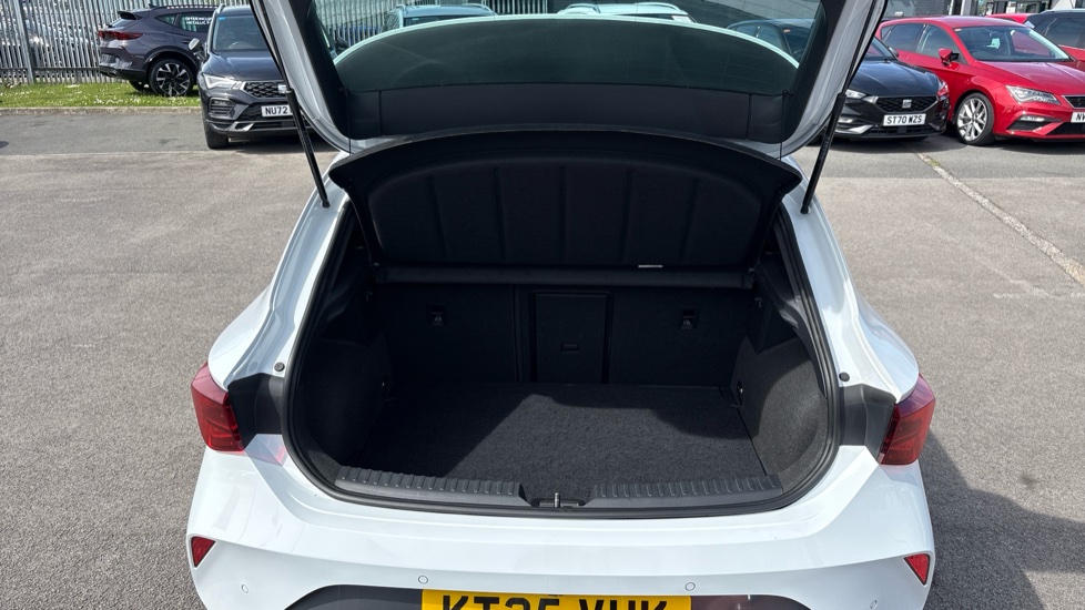 CUPRA Leon 1.5 eTSI 150 V2 5dr DSG Petrol Hatchback - Image 20