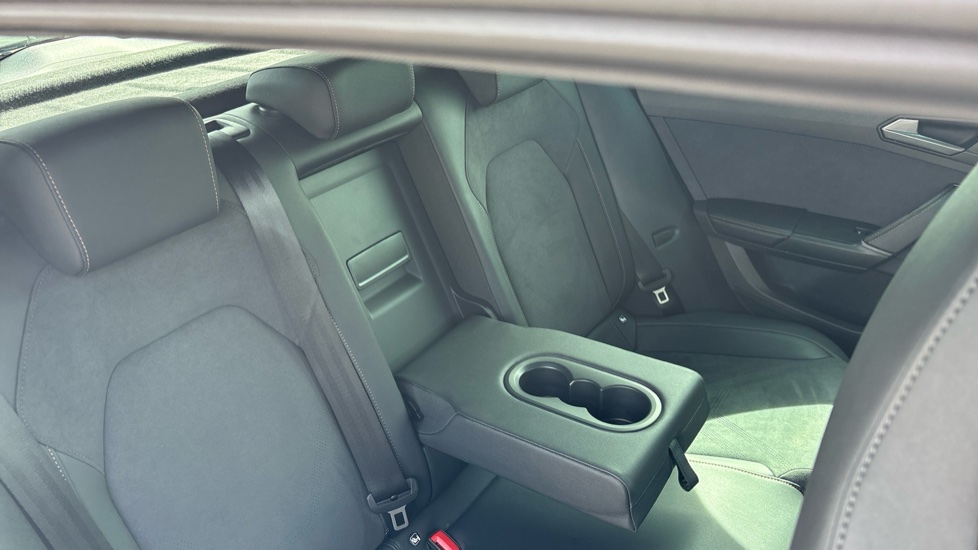 CUPRA Leon 1.5 eTSI 150 V2 5dr DSG Petrol Hatchback - Image 24