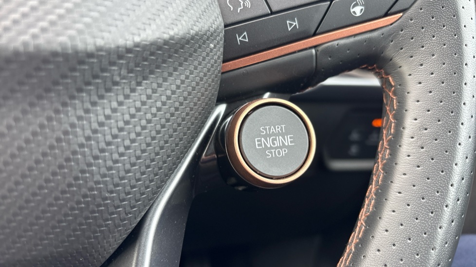 CUPRA Leon 1.5 eTSI 150 V2 5dr DSG Petrol Hatchback - Image 34