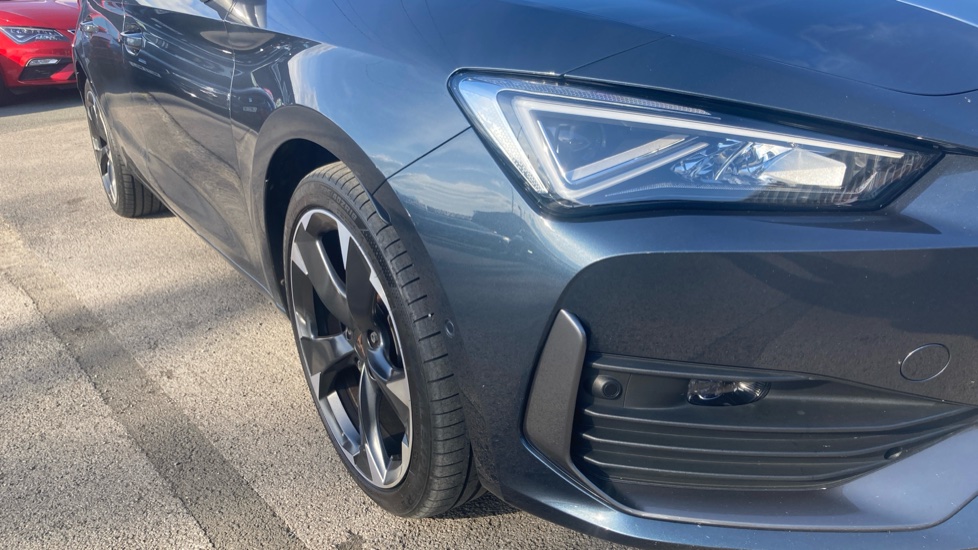 CUPRA Leon 1.5 TSI V1 5dr Petrol Hatchback - Image 26