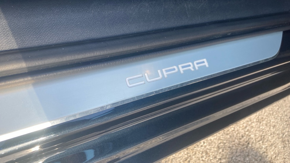 CUPRA Leon 1.5 TSI V1 5dr Petrol Hatchback - Image 30