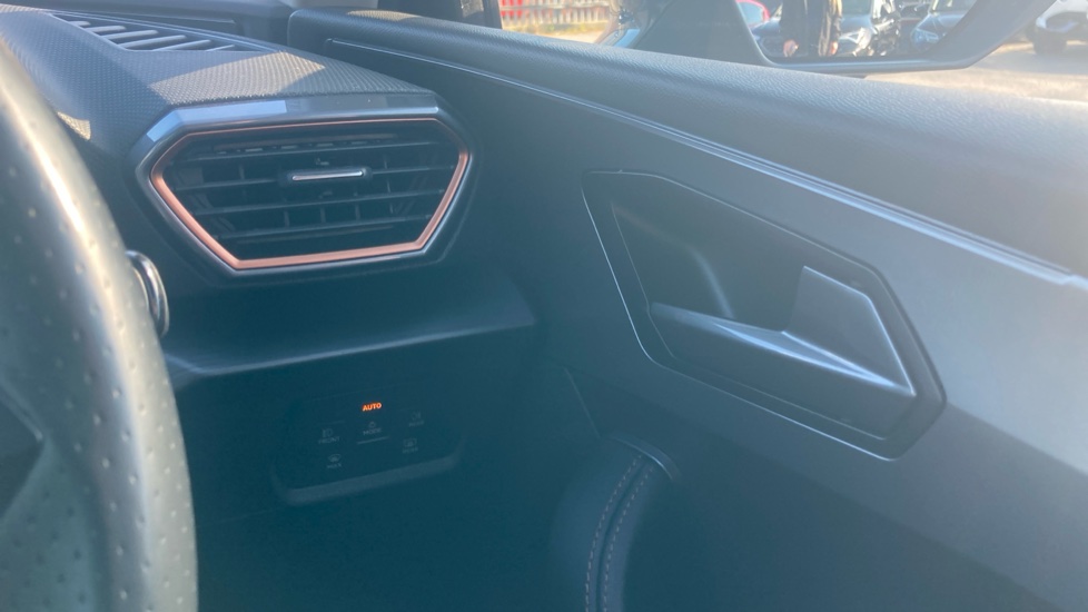 CUPRA Leon 1.5 TSI V1 5dr Petrol Hatchback - Image 32
