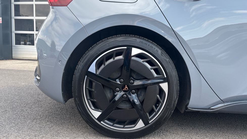 CUPRA Born 169kW e-Boost V3 77kWh 5dr Auto Electric Hatchback - Image 5