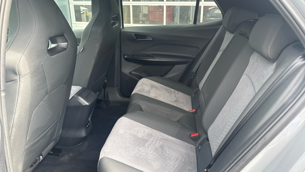 CUPRA Born 169kW e-Boost V3 77kWh 5dr Auto Electric Hatchback - Image 43