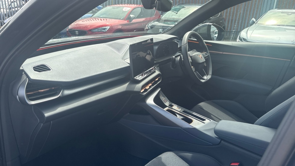 CUPRA Terramar 1.5 eTSI 150 V1 5dr DSG Petrol Hatchback - Image 2