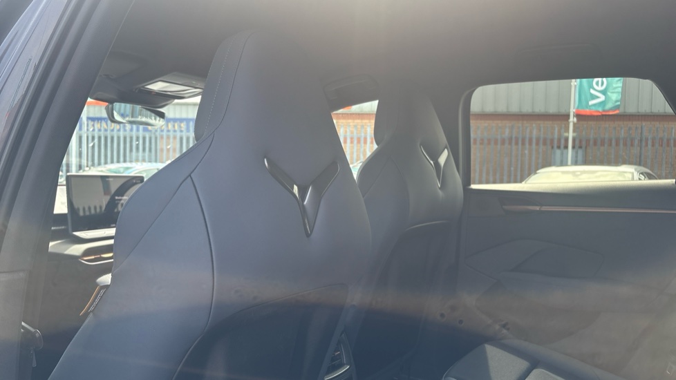 CUPRA Terramar 1.5 eTSI 150 V1 5dr DSG Petrol Hatchback - Image 33