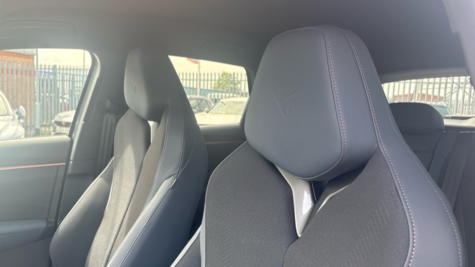 CUPRA Terramar 1.5 eTSI 150 V1 5dr DSG Petrol Hatchback - Image 43