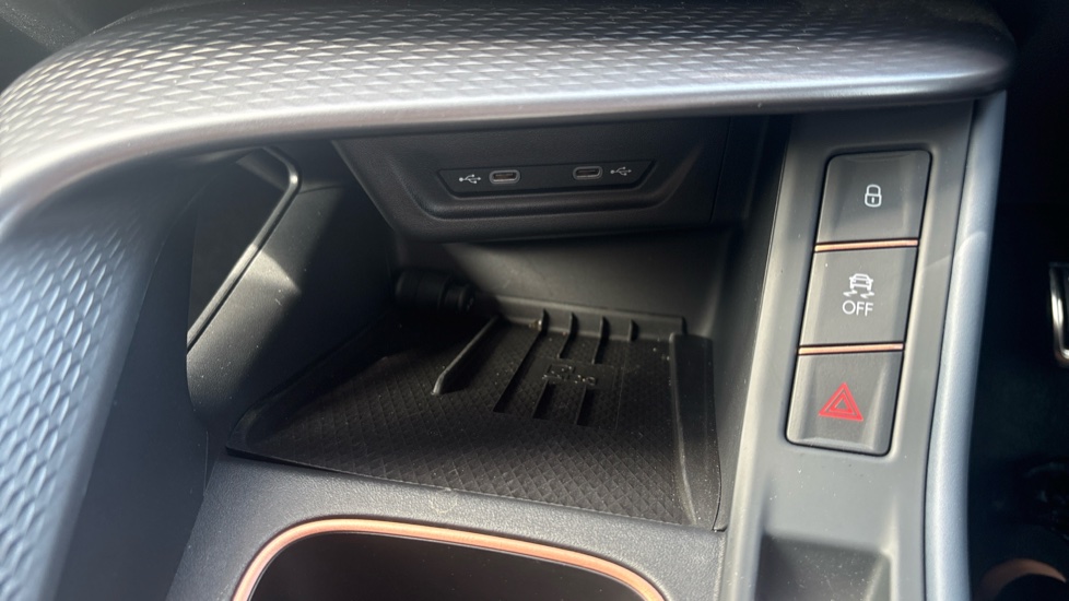CUPRA Terramar 1.5 eTSI 150 V1 5dr DSG Petrol Hatchback - Image 46