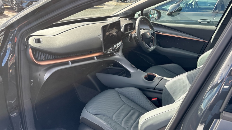 CUPRA Tavascan 250kW VZ2 77kWh AWD 5dr Auto [Winter Pack] Electric Estate - Image 2