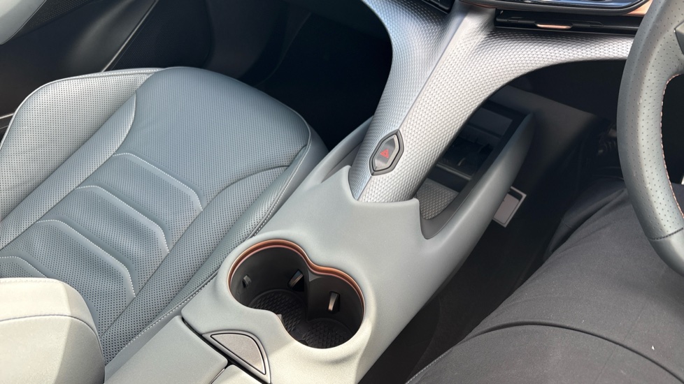 CUPRA Tavascan 250kW VZ2 77kWh AWD 5dr Auto [Winter Pack] Electric Estate - Image 14