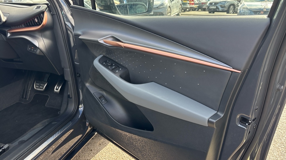 CUPRA Tavascan 250kW VZ2 77kWh AWD 5dr Auto [Winter Pack] Electric Estate - Image 19
