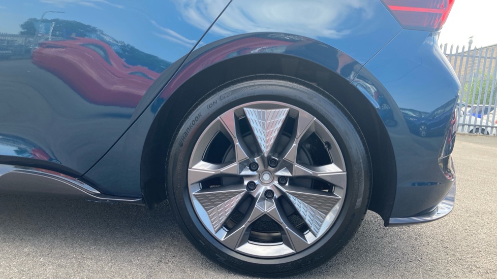 CUPRA Born 140kW V1 58kWh 5dr Auto Electric Hatchback - Image 5