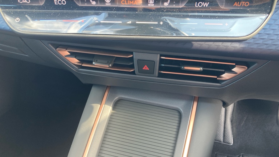 CUPRA Born 140kW V1 58kWh 5dr Auto Electric Hatchback - Image 13