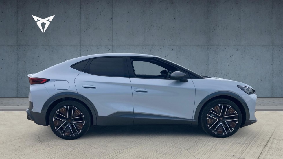 CUPRA Tavascan 250kW VZ2 77kWh AWD 5dr Auto Electric Estate - Image 4