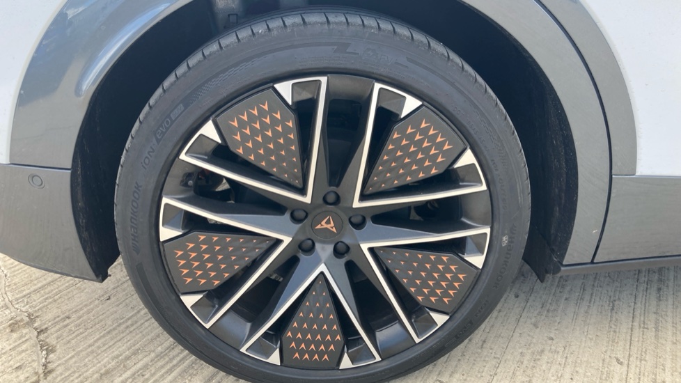 CUPRA Tavascan 250kW VZ2 77kWh AWD 5dr Auto Electric Estate - Image 30