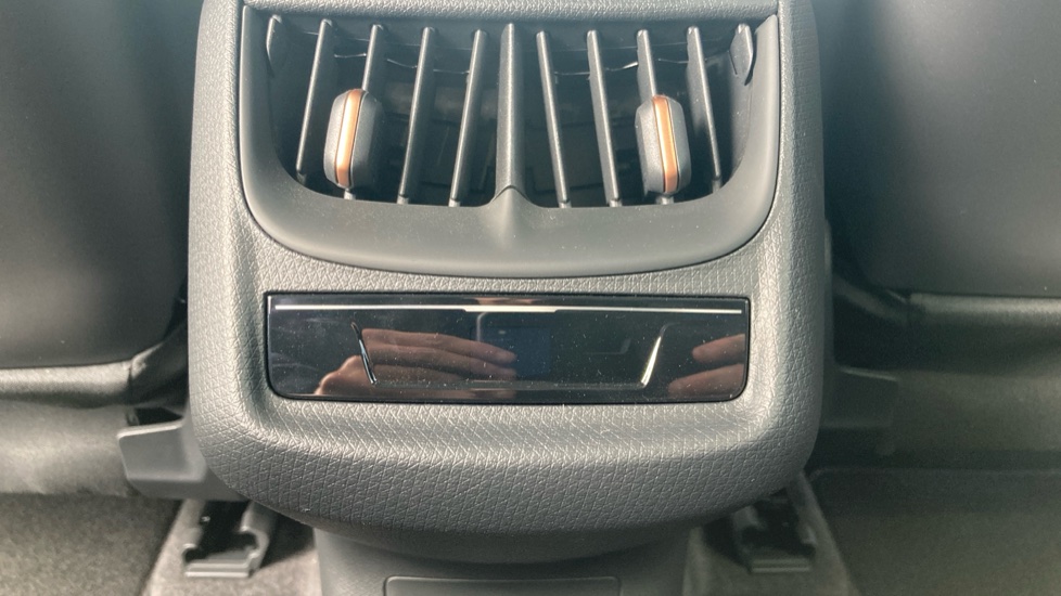 CUPRA Tavascan 250kW VZ2 77kWh AWD 5dr Auto Electric Estate - Image 34