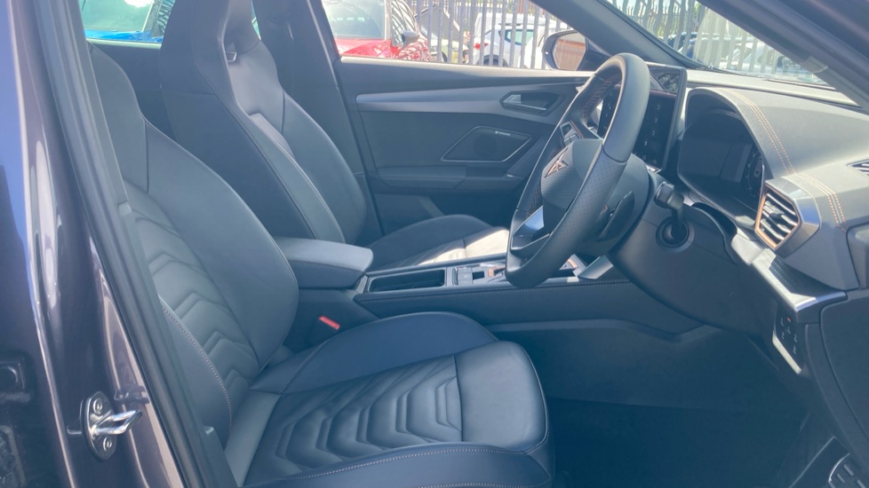 CUPRA Formentor 1.5 eTSI 150 V2 5dr DSG Petrol Estate - Image 15