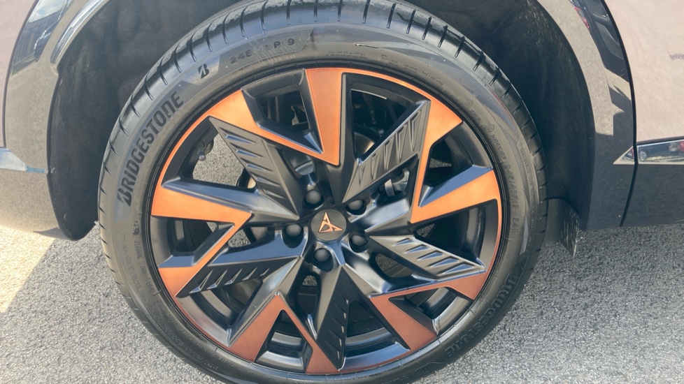 CUPRA Formentor 1.5 eTSI 150 V2 5dr DSG Petrol Estate - Image 30