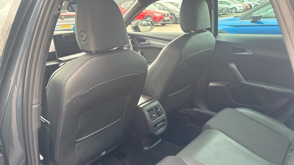 CUPRA Formentor 1.5 eTSI 150 V1 5dr DSG Petrol Estate - Image 31