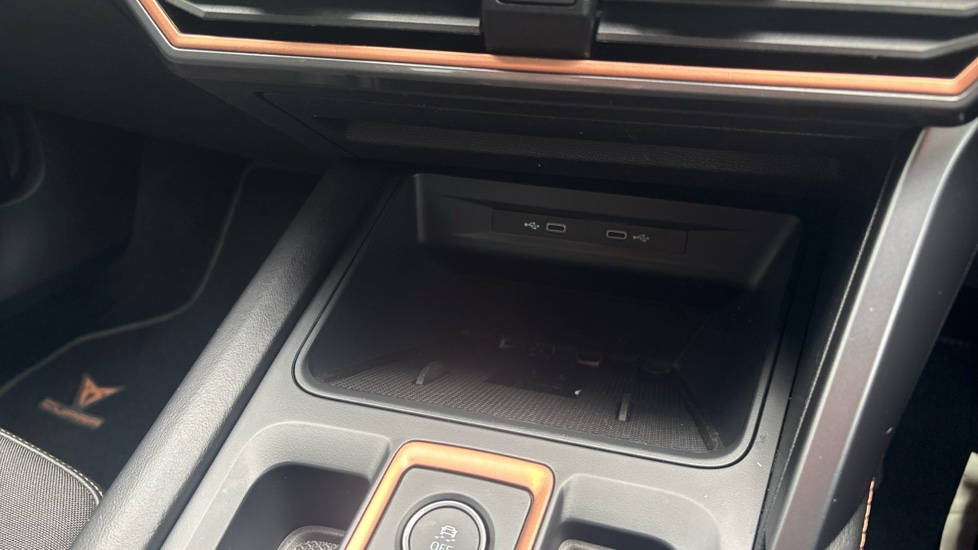 CUPRA Formentor 1.5 eTSI 150 V1 5dr DSG Petrol Estate - Image 39