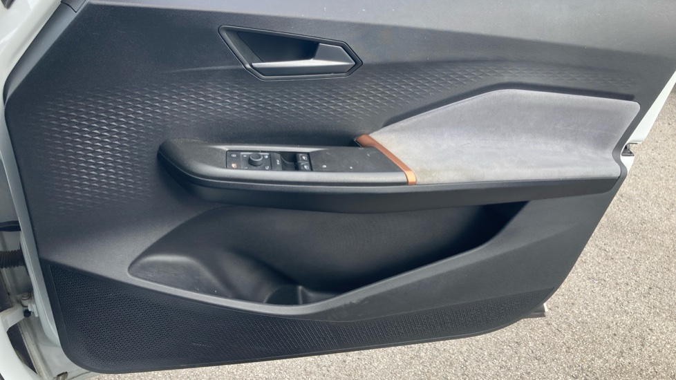 CUPRA Born 150kW V3 58kWh 5dr Auto Electric Hatchback - Image 17
