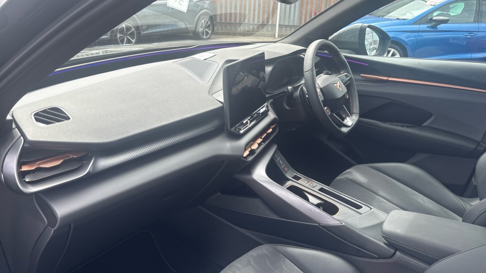 CUPRA Terramar 1.5 eTSI 150 V2 5dr DSG Petrol Hatchback - Image 2