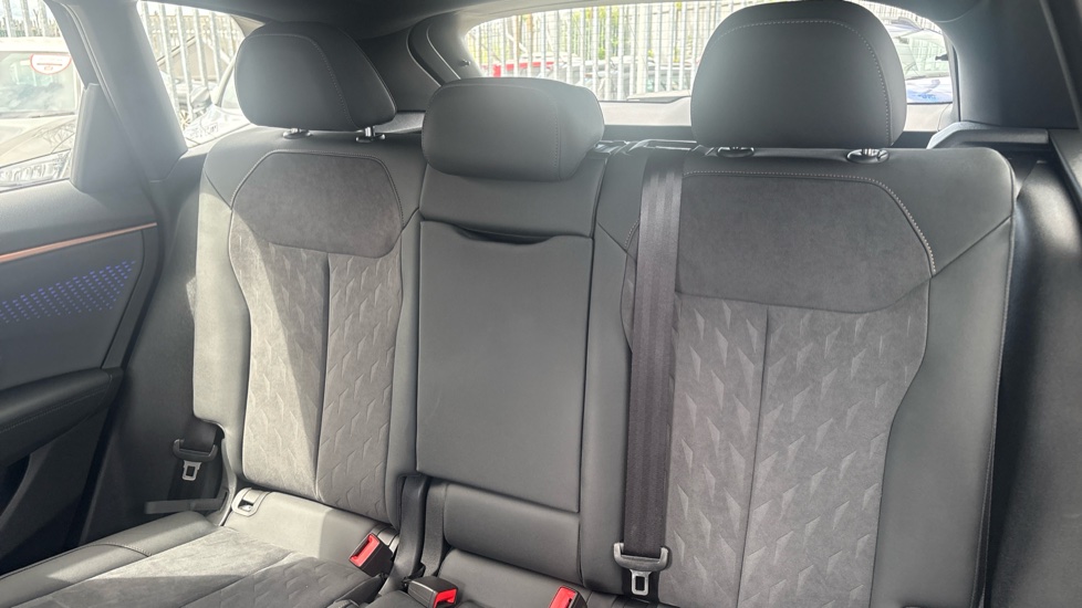 CUPRA Terramar 1.5 eTSI 150 V2 5dr DSG Petrol Hatchback - Image 16
