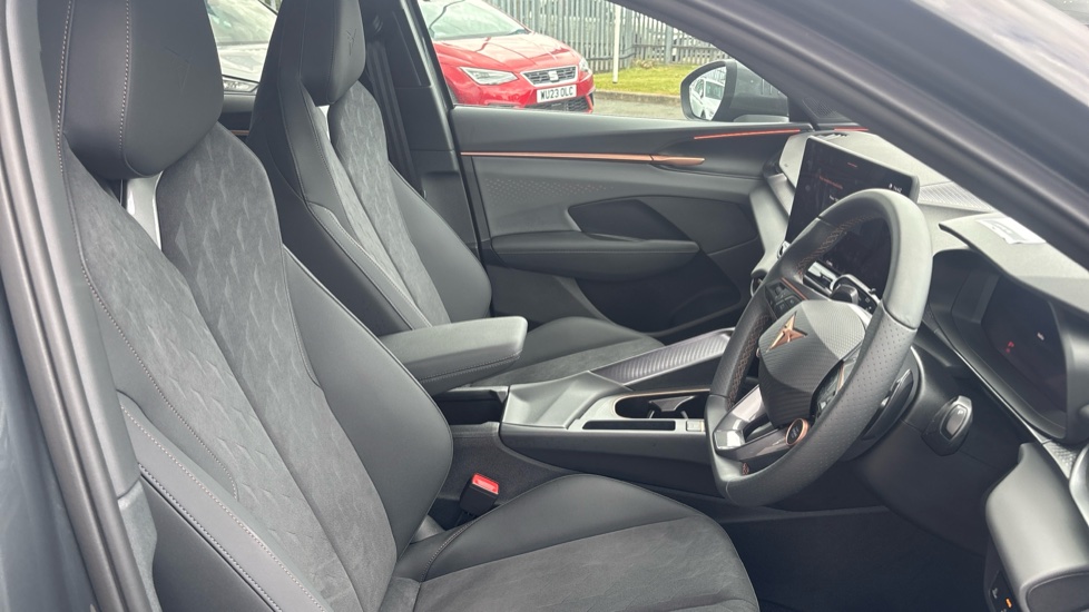 CUPRA Terramar 1.5 eTSI 150 V2 5dr DSG Petrol Hatchback - Image 15