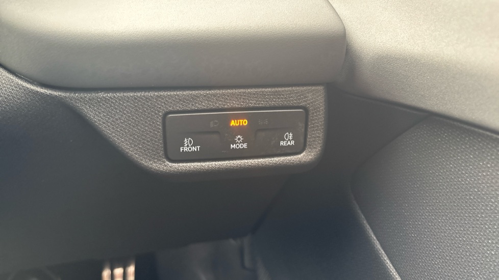 CUPRA Terramar 1.5 eTSI 150 V2 5dr DSG Petrol Hatchback - Image 43