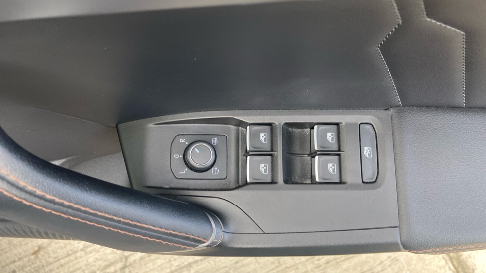 CUPRA Formentor 1.5 TSI 150 V1 5dr Petrol Estate - Image 44