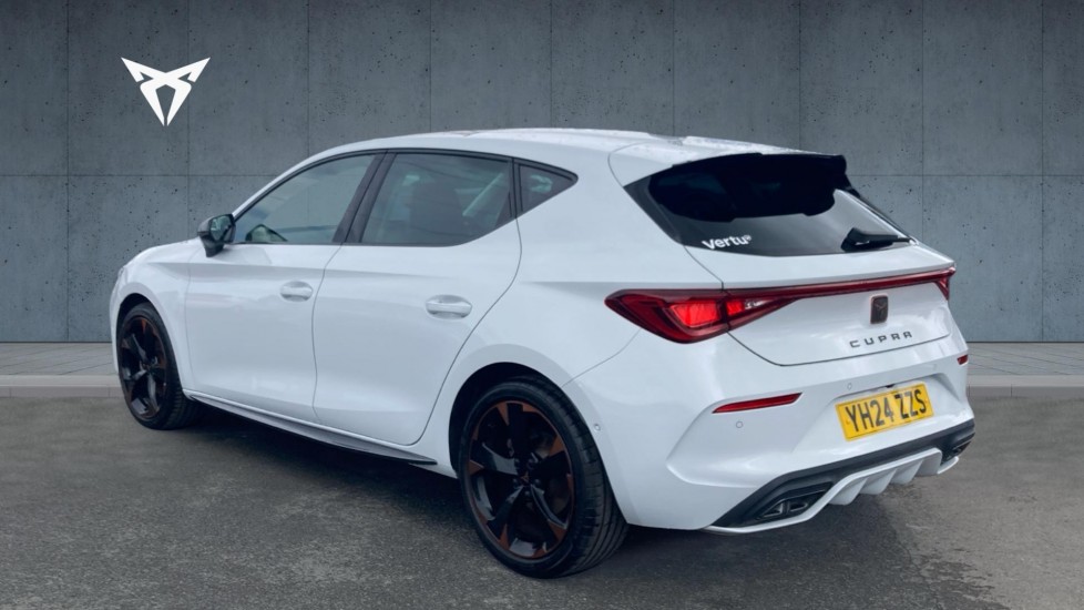 CUPRA Leon 1.5 eTSI V1 Design Edition 5dr DSG Petrol Hatchback - Image 3