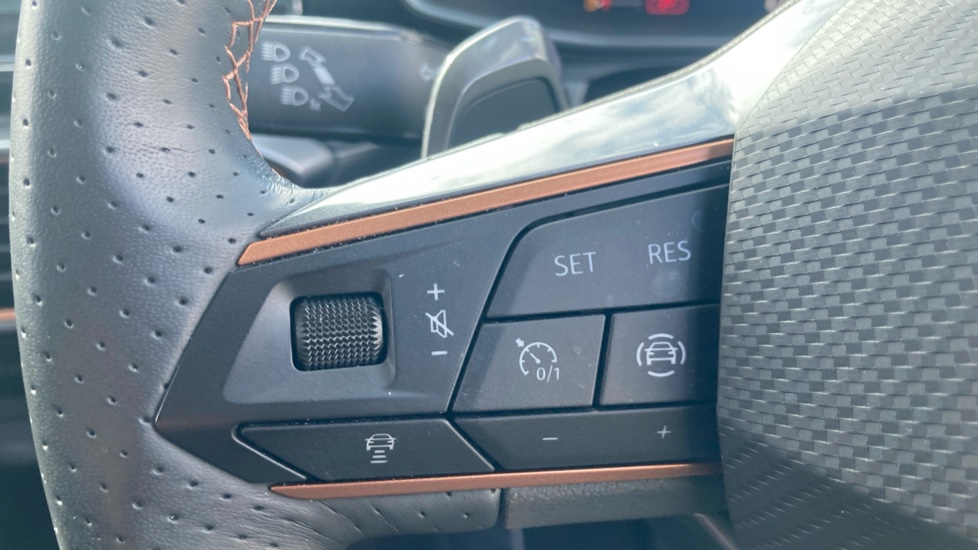 CUPRA Leon 1.5 eTSI V1 Design Edition 5dr DSG Petrol Hatchback - Image 17