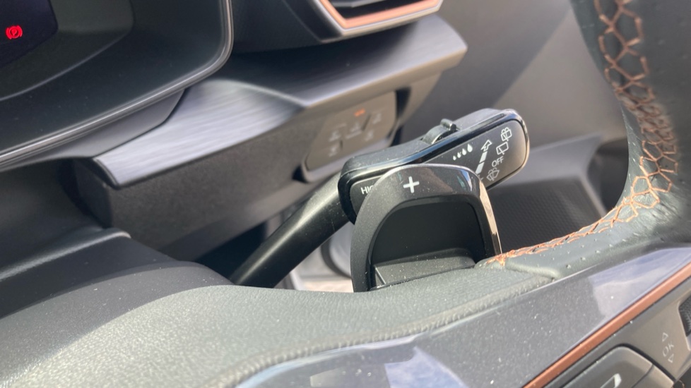 CUPRA Leon 1.5 eTSI V1 Design Edition 5dr DSG Petrol Hatchback - Image 43