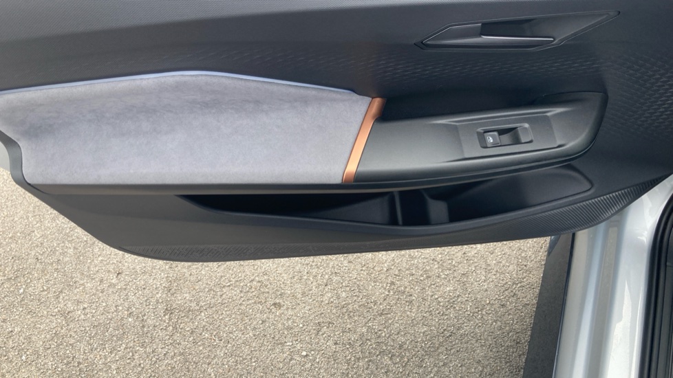 CUPRA Born 170kW e-Boost V2 59kWh 5dr Auto Electric Hatchback - Image 34