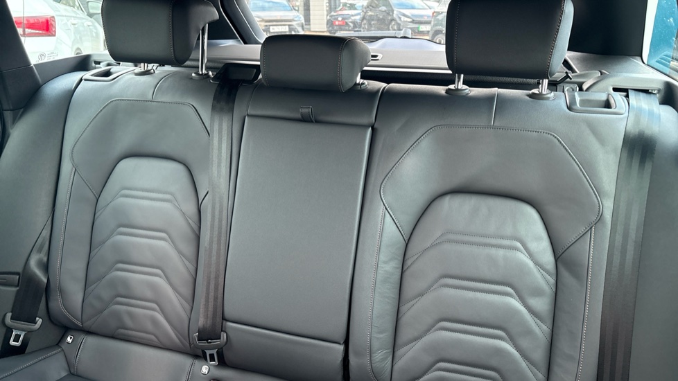 CUPRA Leon 1.5 eHybrid 204 Shadow Edition 5dr DSG Estate - Image 16