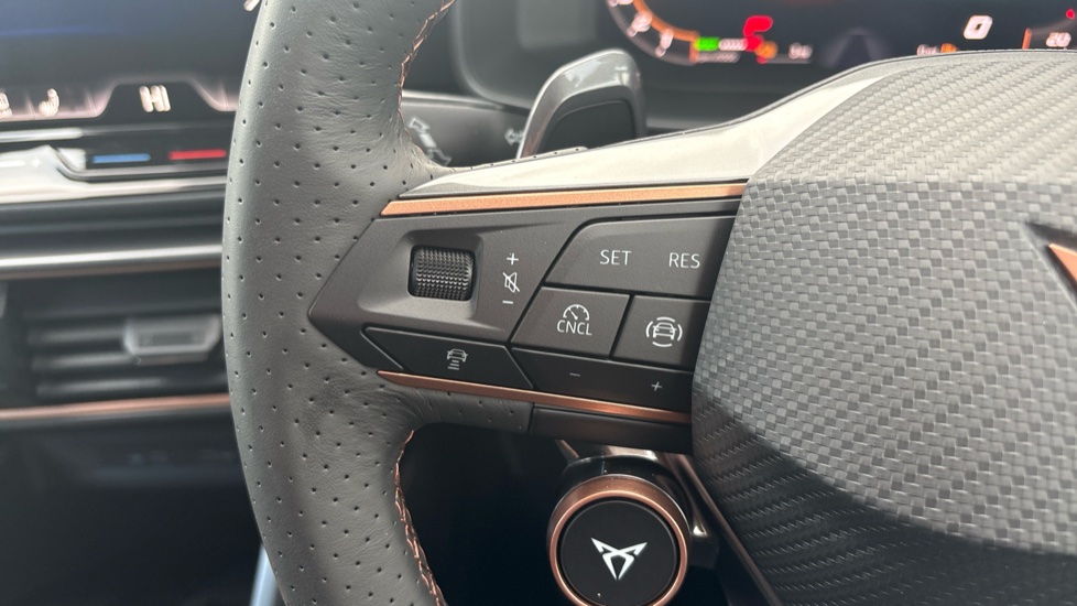 CUPRA Leon 1.5 eHybrid 204 Shadow Edition 5dr DSG Estate - Image 17
