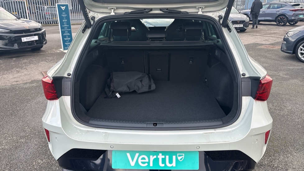 CUPRA Leon 1.5 eHybrid 204 Shadow Edition 5dr DSG Estate - Image 20