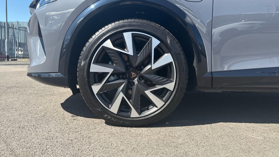 CUPRA Formentor 1.5 eHybrid 204 V2 5dr DSG Estate - Image 7